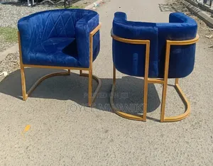 2 Manicure Seats, Blue Colour 