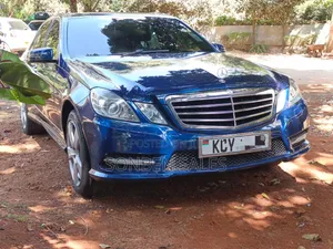 Mercedes-Benz E250 2013 Blue