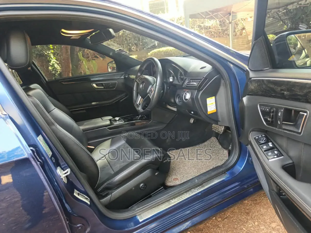 Mercedes-Benz E250 2013 Blue