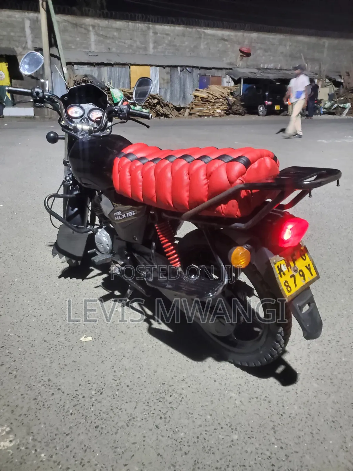 TVS 2022 Black