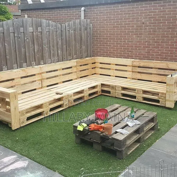 Pallets Chairs