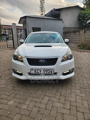 Subaru Legacy 2013 Pearl