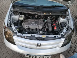 Toyota IST 2005 Gray