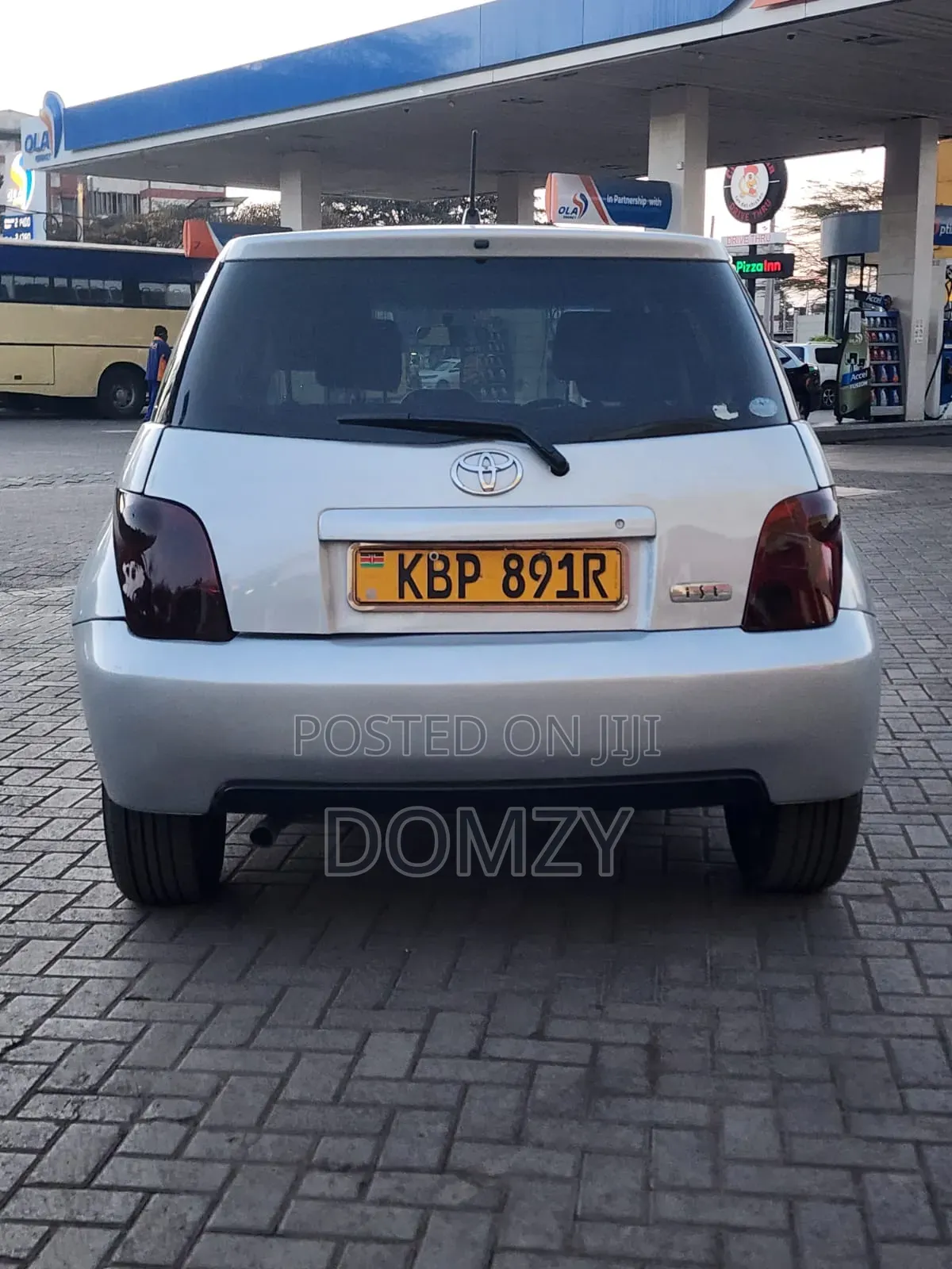 Toyota IST 2005 Gray