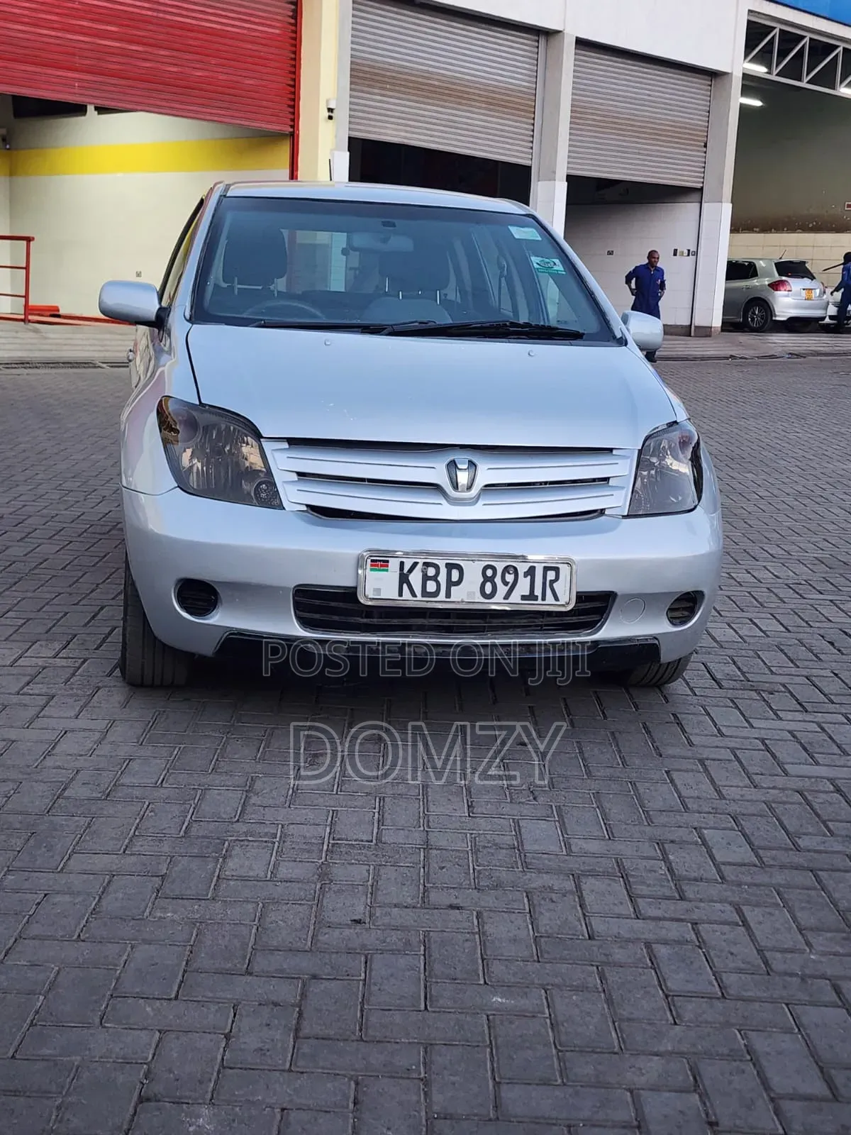 Toyota IST 2005 Gray