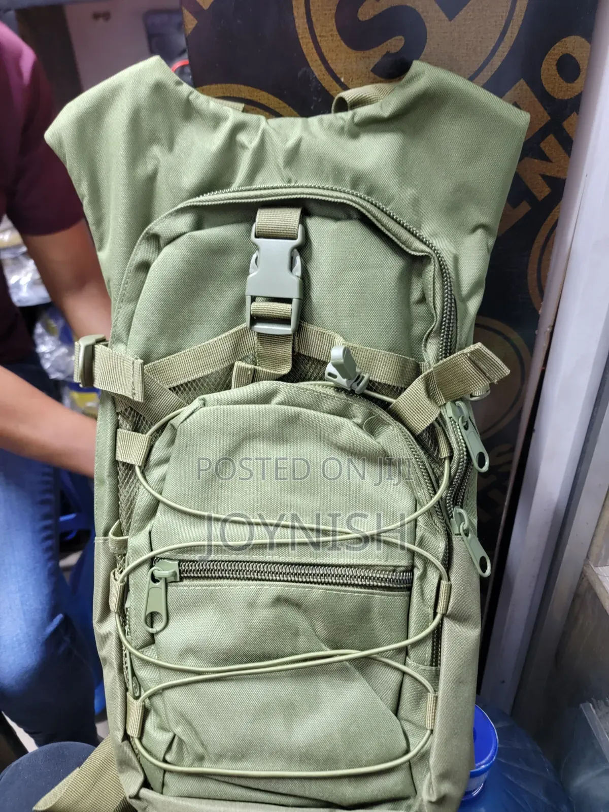 Quality Greem Hydration Bag.....