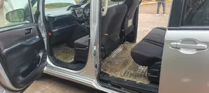 Toyota Noah 2015 Silver