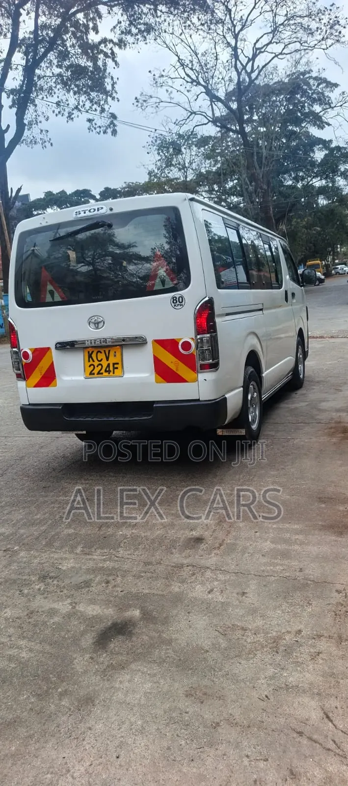 Toyota HiAce 2014 White