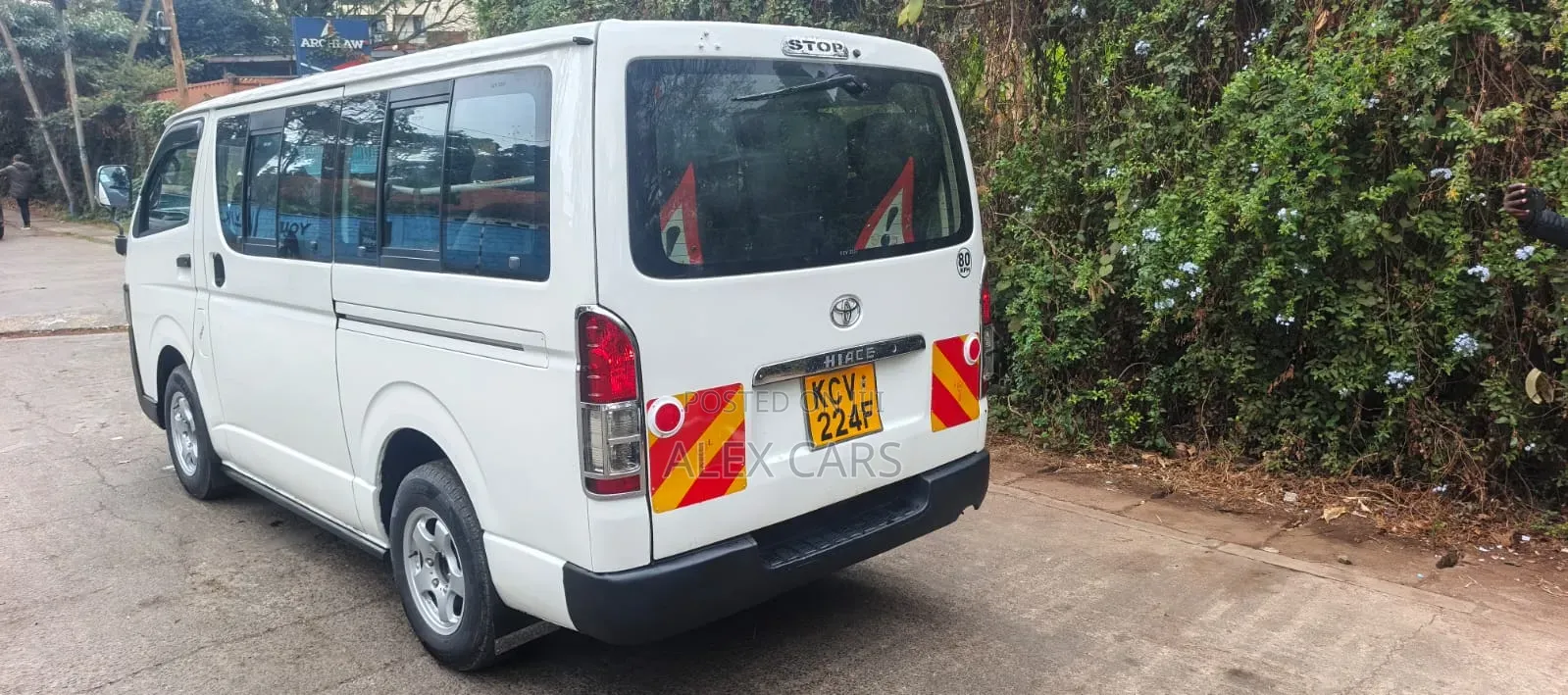 Toyota HiAce 2014 White