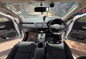 Honda Vezel 2016 White