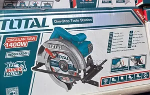 Heavy-Duty Electric Handheld Circular Saw 1400W