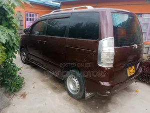 Toyota Voxy 2007 Red