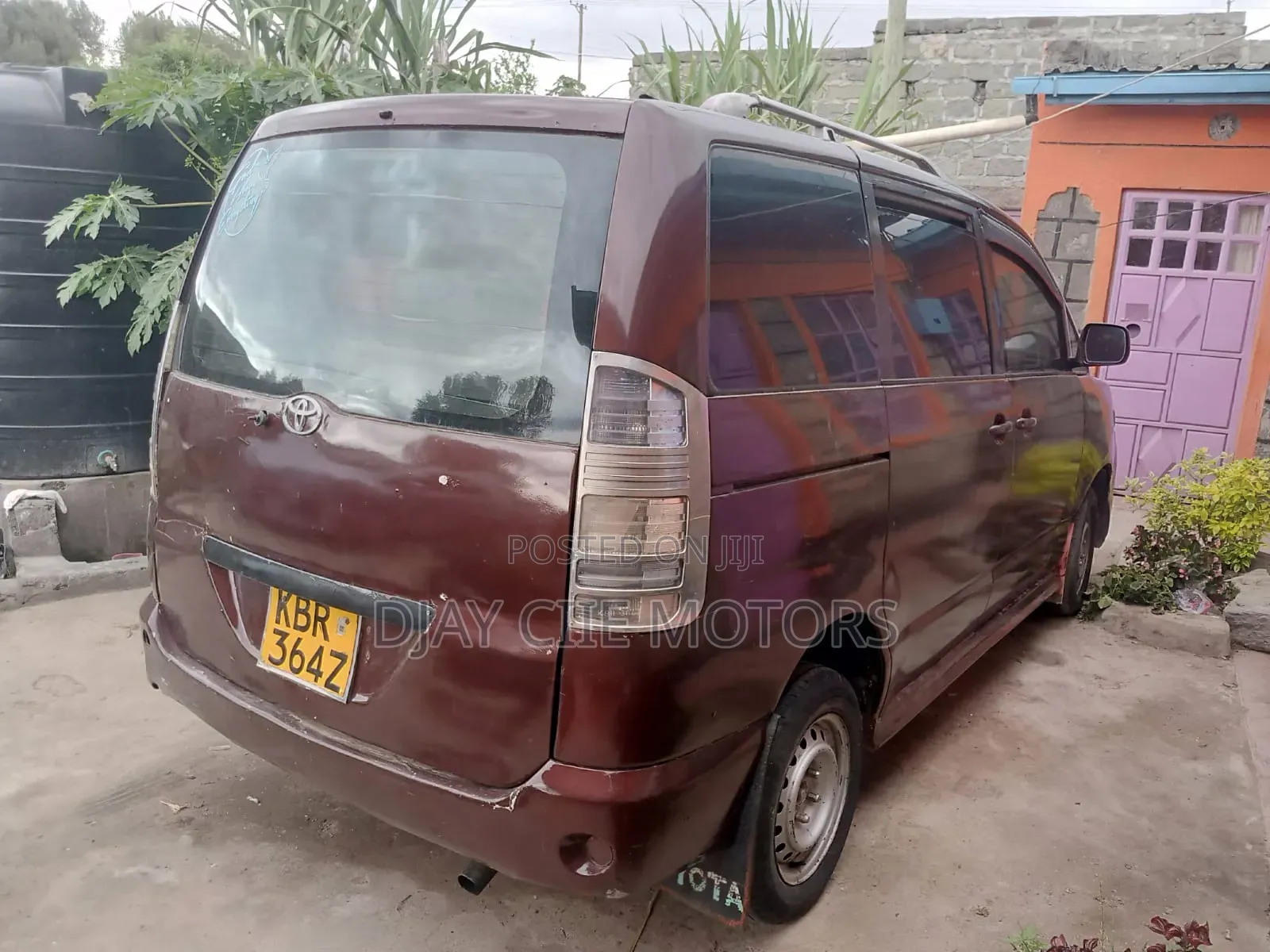 Toyota Voxy 2007 Red