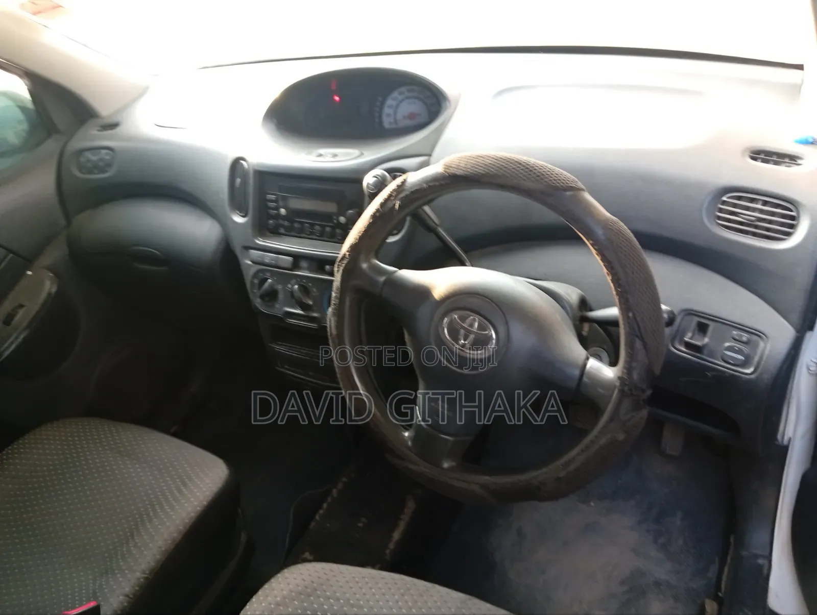 Toyota Fun Cargo 2004 White