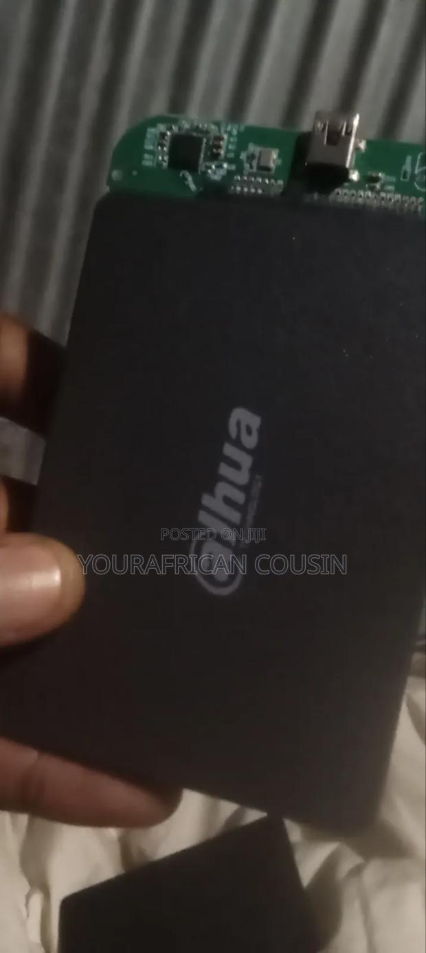 1TB External Hard Drive – Excellent Working Condition - thumbnail 2