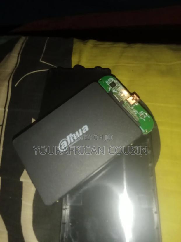 1TB External Hard Drive – Excellent Working Condition - thumbnail 5