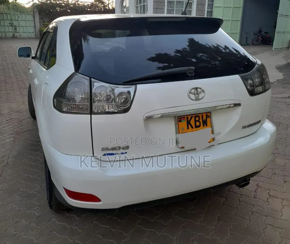 Toyota Harrier 2.4 2004 White