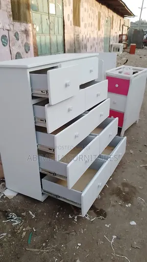 King Size Chest of Drawers