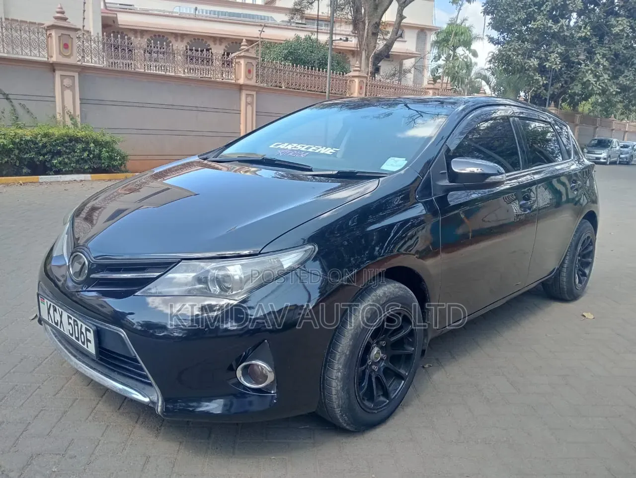 Toyota Auris 2013 Black