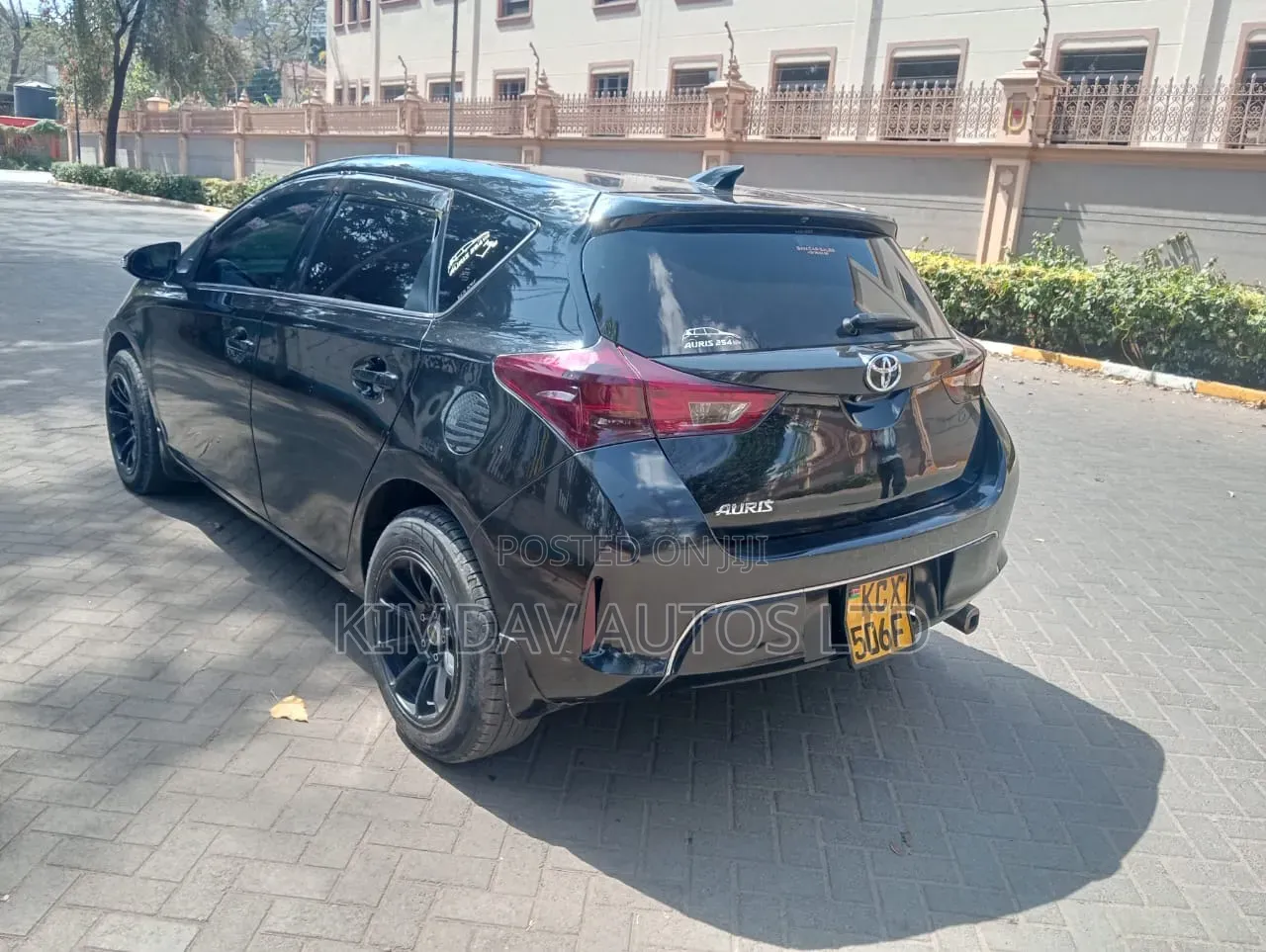 Toyota Auris 2013 Black