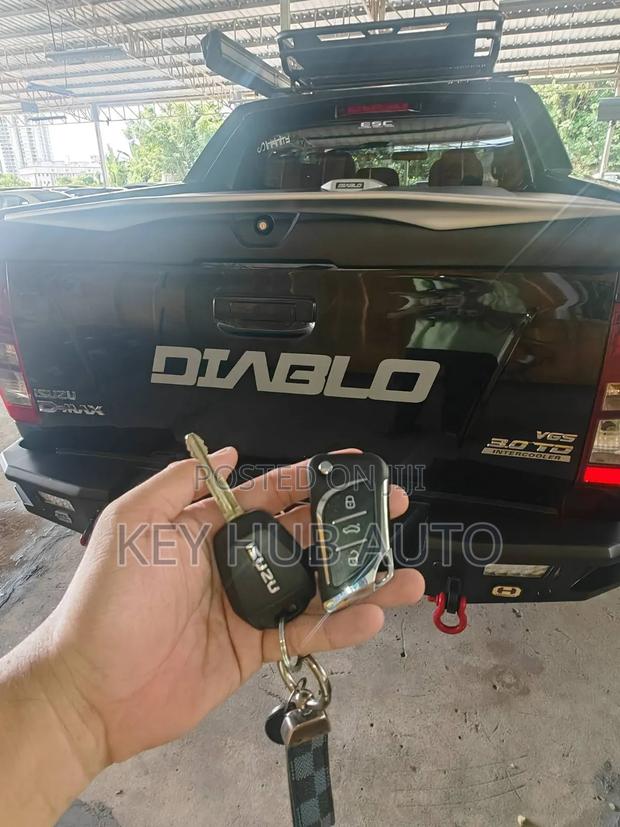 Isuzu D Max Car Key Programming Services - main view