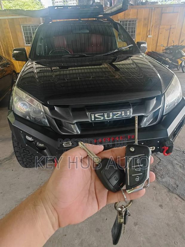 Isuzu D Max Car Key Programming Services - thumbnail 2