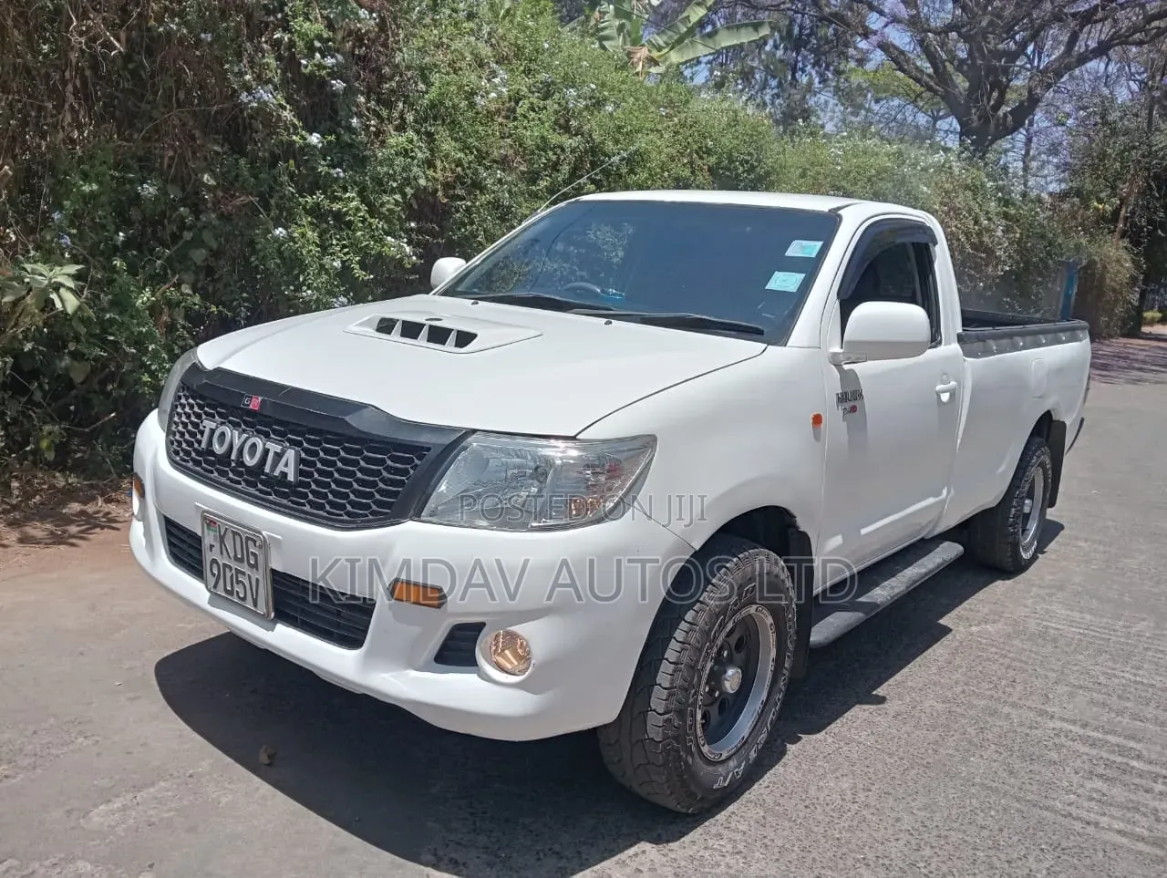 Toyota Hilux 2014 White