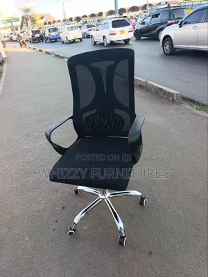 Black Mesh Office Chair With Armrests & Chrome Base