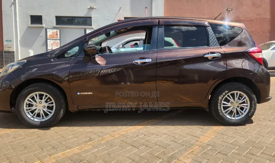 Nissan Note 2018 Brown
