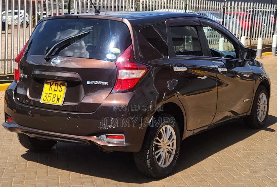Nissan Note 2018 Brown
