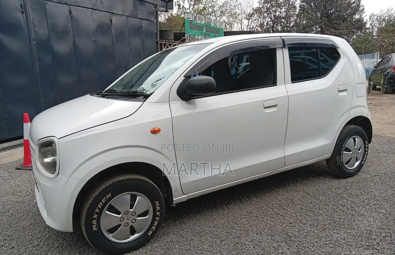 Suzuki Alto 2017 White