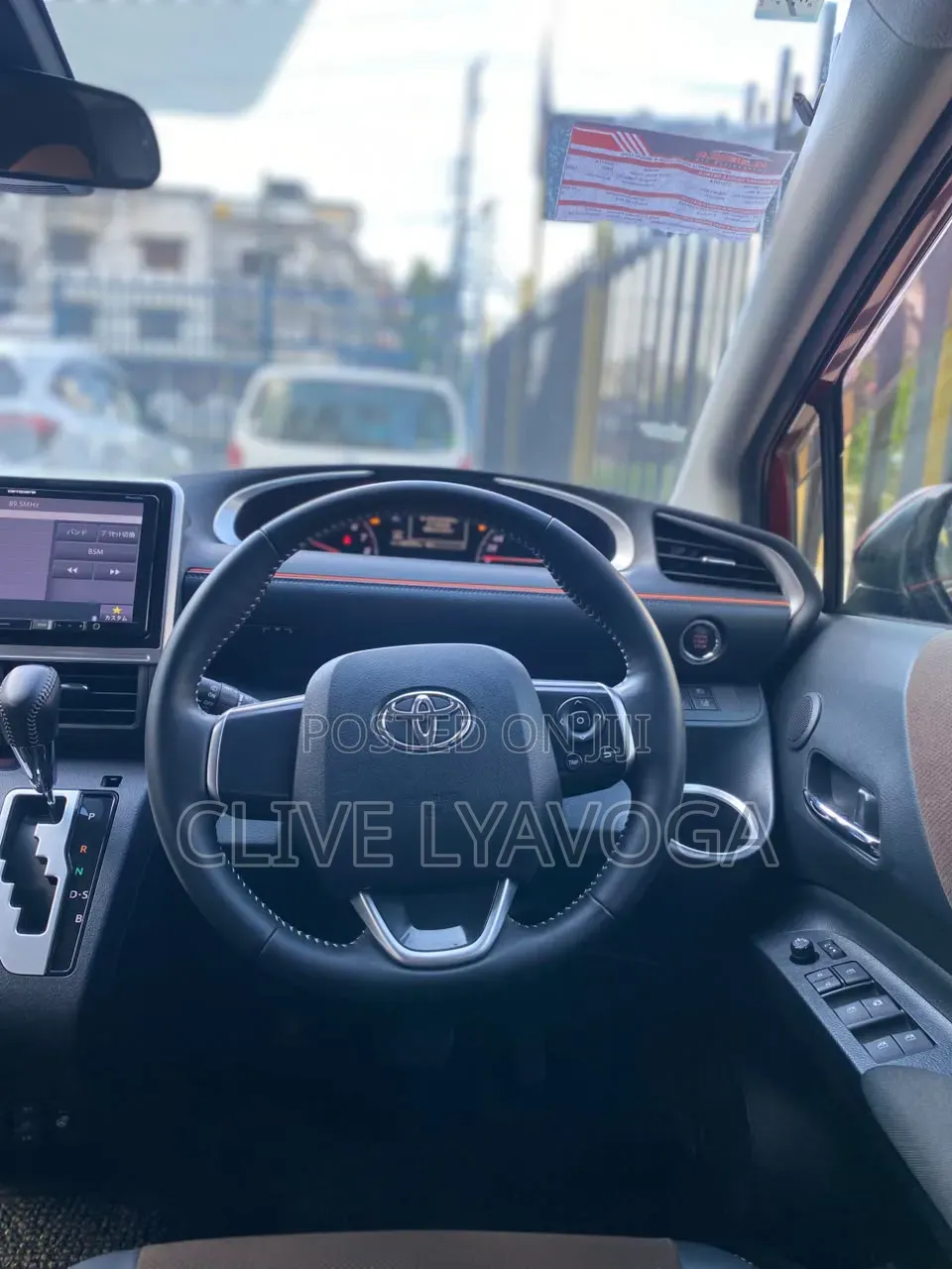 Toyota Sienta 2019 Red