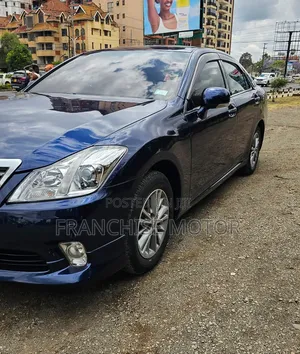 Toyota Crown 2013 Blue