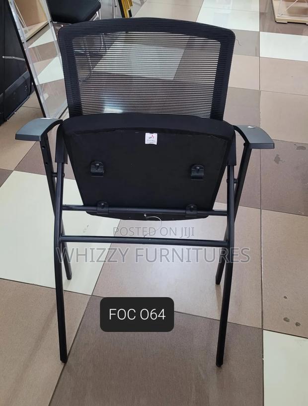 Foldable Black Office Waiting Chairs - thumbnail 2