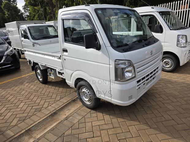 Suzuki Carry Year 2019 - main view