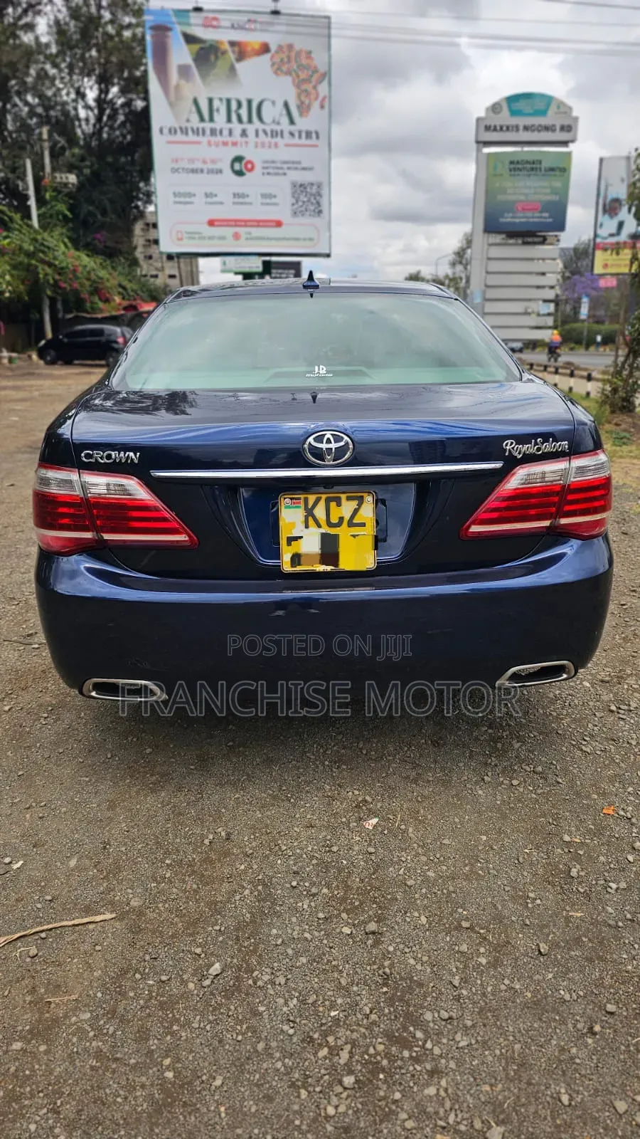Toyota Crown 2013 Blue