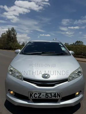 Toyota Wish 2012 Silver