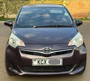 Toyota Ractis 2012 Brown