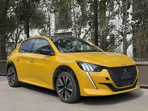 Peugeot 208 2020 Yellow
