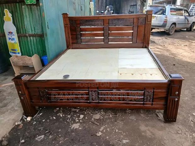 King Size Bed - main view