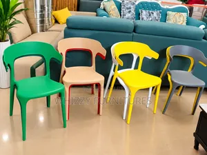 Modern Coloured Plastic Dining Chairs