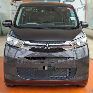 Mitsubishi EK Wagon 2019 Gold