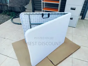 White Folding Table – Strong, Portable and Durable