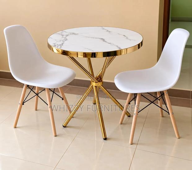 Round Marble-Effect Dining Table With 2 White Chair - main view