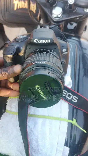 Canon Eos 2000d