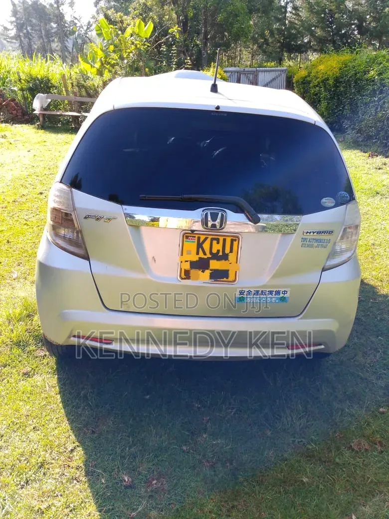 Honda Fit Automatic 2012 Silver