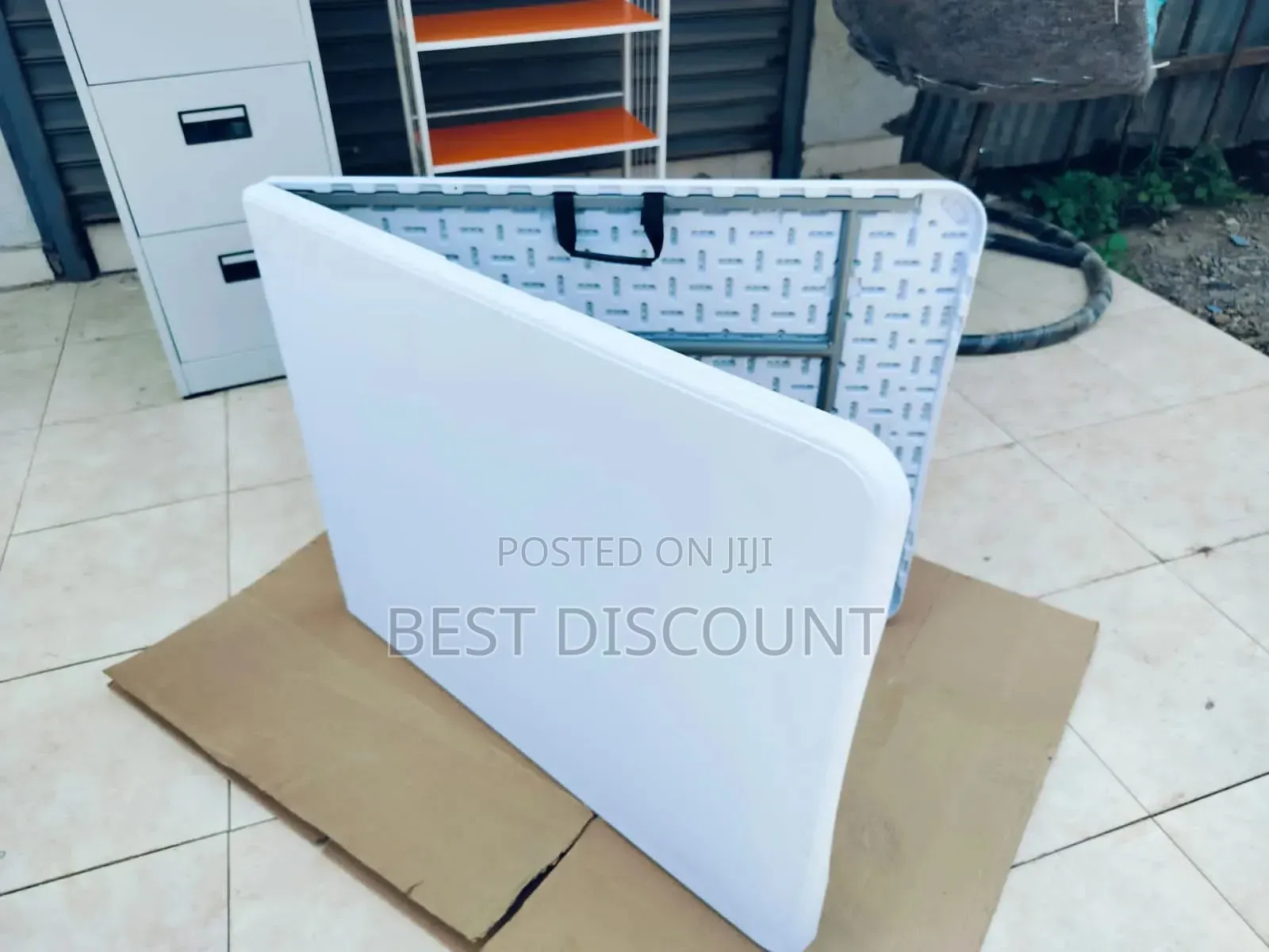 White Folding Table – Strong, Portable and Durable