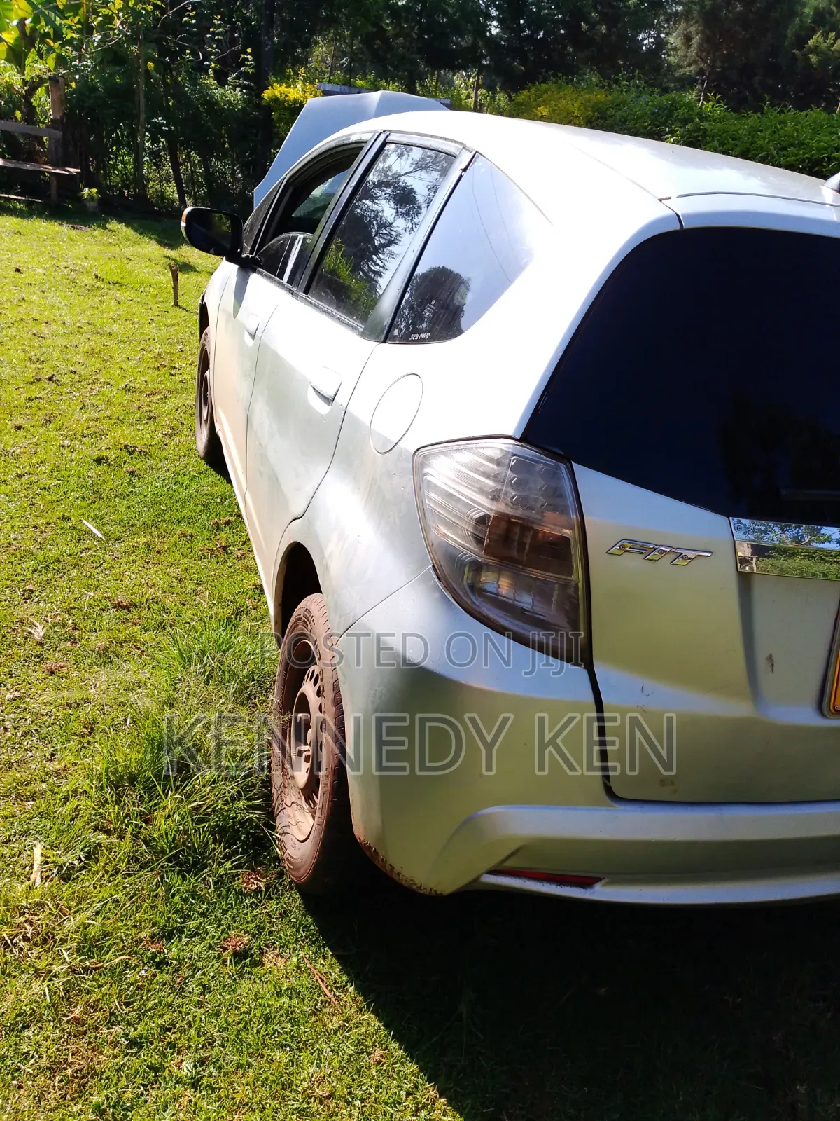 Honda Fit Automatic 2012 Silver
