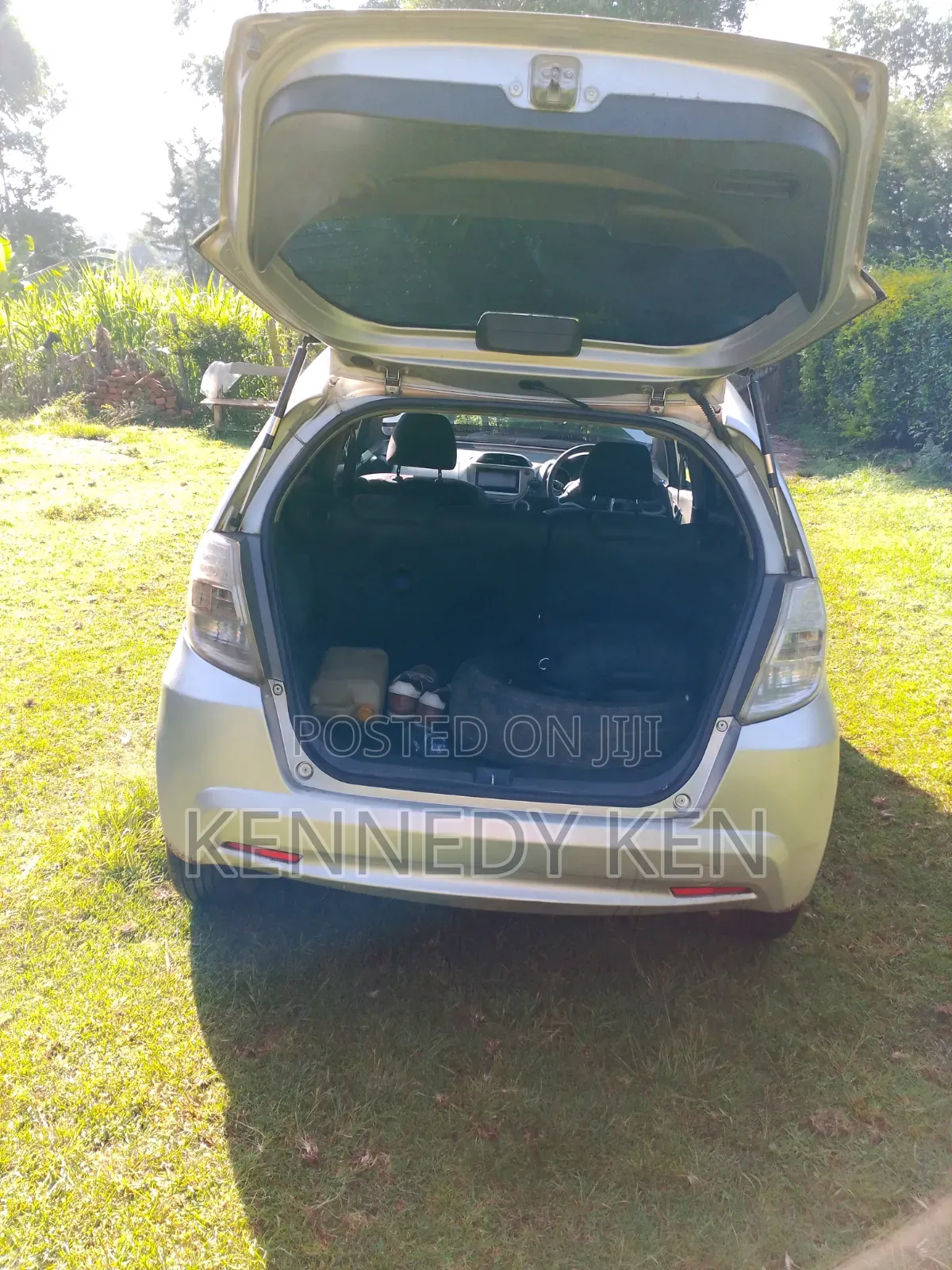 Honda Fit Automatic 2012 Silver