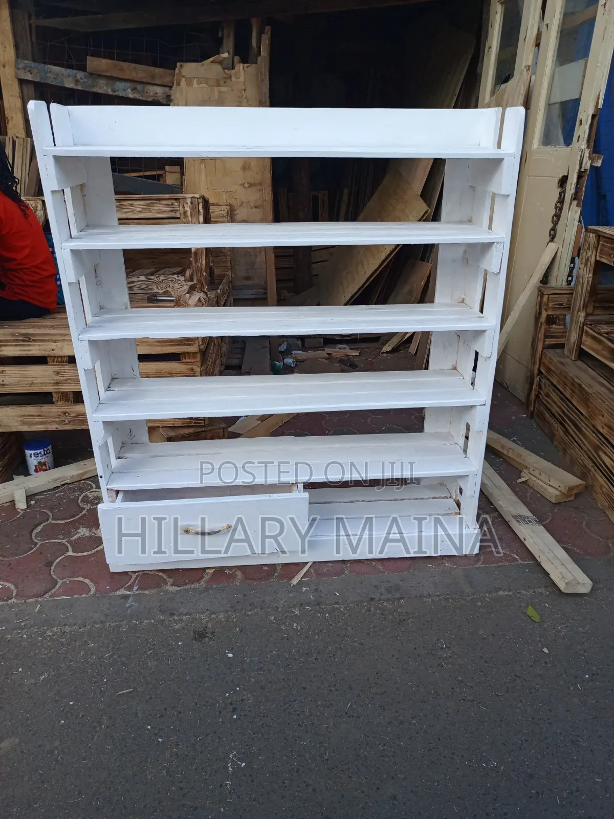 Shoeluck of Pallets